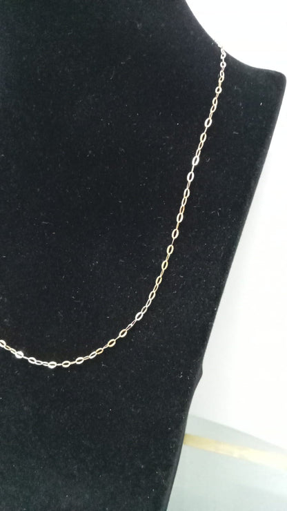 Cadena de oro 10k diseño moderno mide 20cm 0.9gr