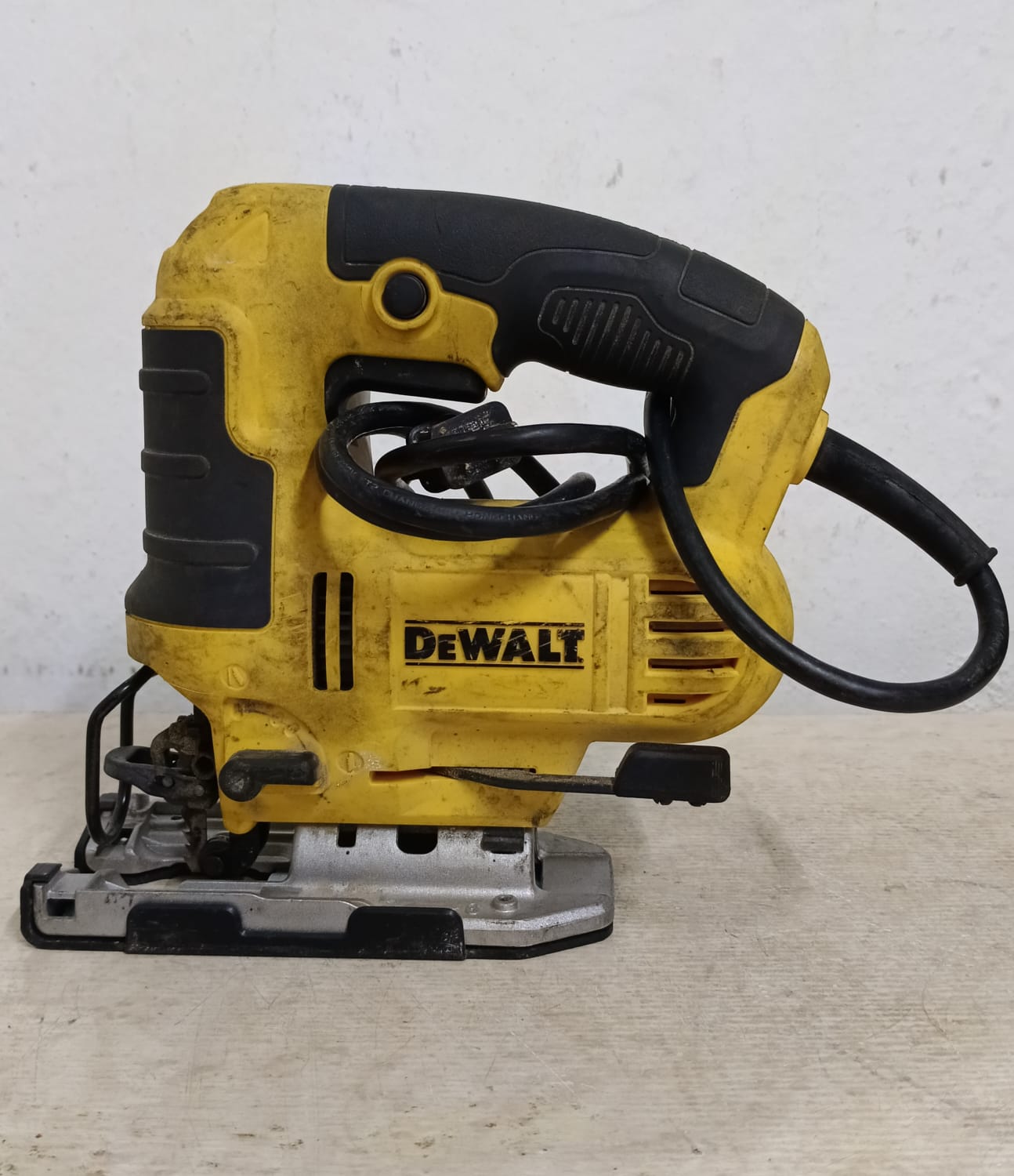 CALADORA DEWALT