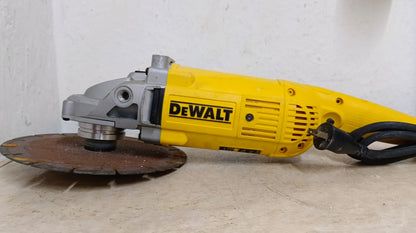 ESMERILADORA DEWALT
