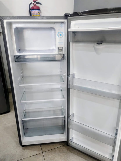 Refrigerador HISENSE 7 pies, usado