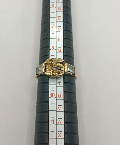 Anillo XV años ORO 10k peso 4.2gr