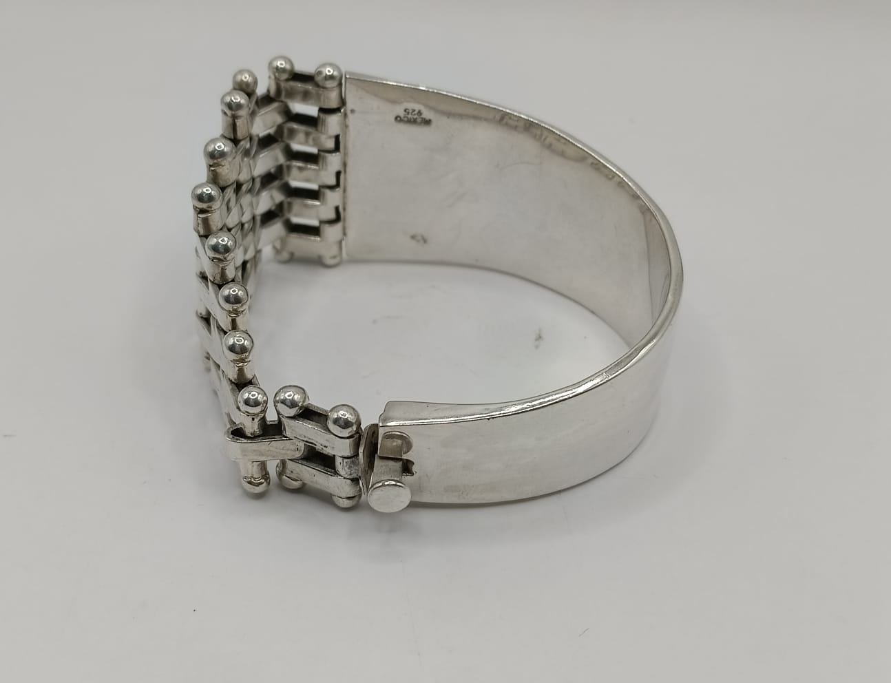 Pulsera con diseño PLATA 925 peso 78.1gr, usado