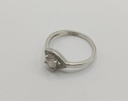 Solitario PLATA  peso 2.1gr, usado