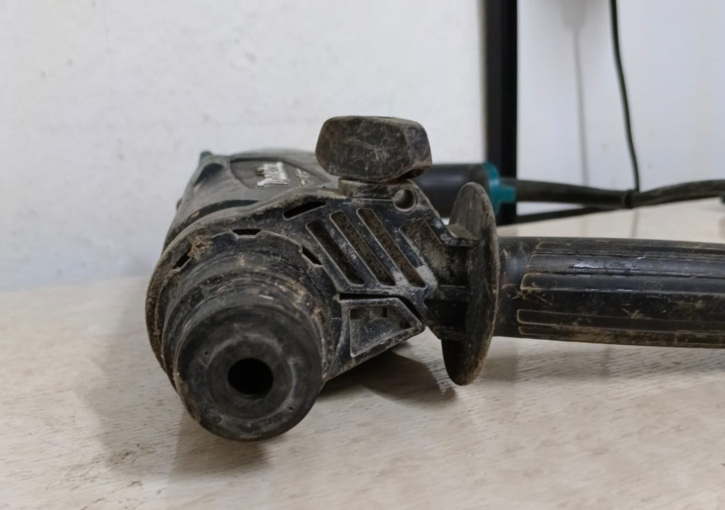 Taladro Rotomartillo Makita m8701, usado
