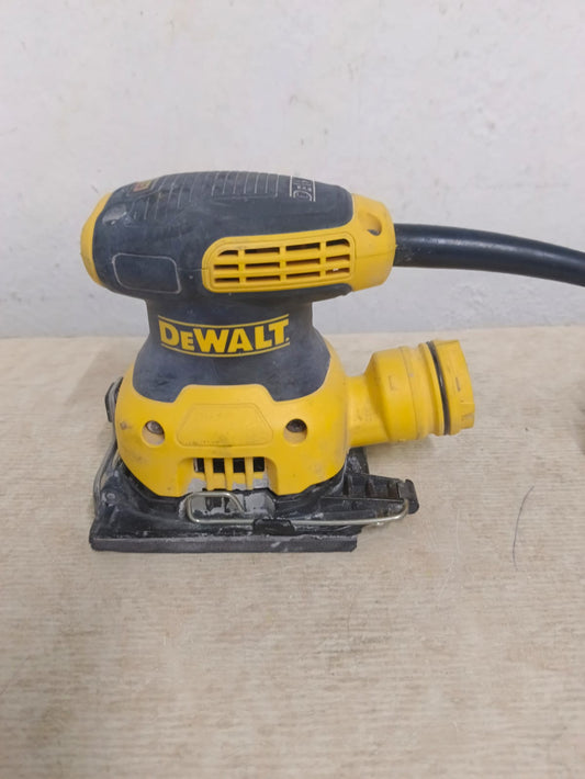 Lijadora de acabado DEWALT dwe6411-b3, usado