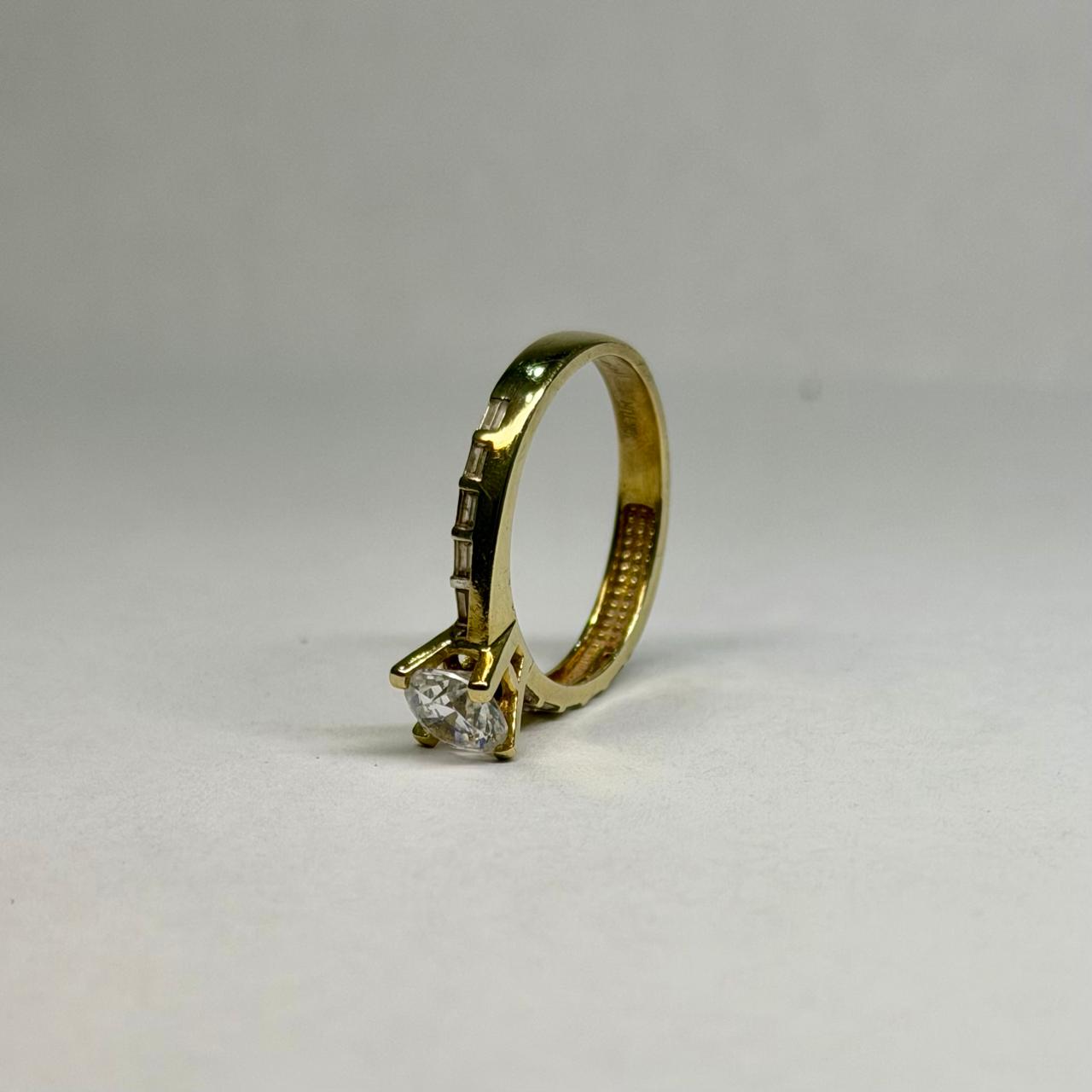 💍✨ Anillo de Oro 10K | 2 Gramos | Talla 6 ✨💍