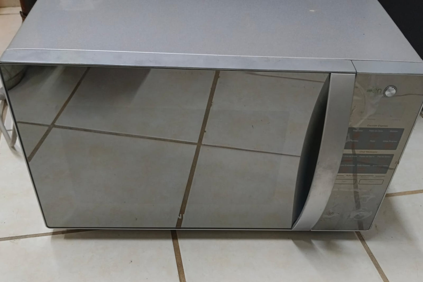 Horno de Microondas Winia kor-1n3hmm, usado
