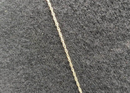 Cadena con dije de delfin ORO 10k peso 1.4gr, usado