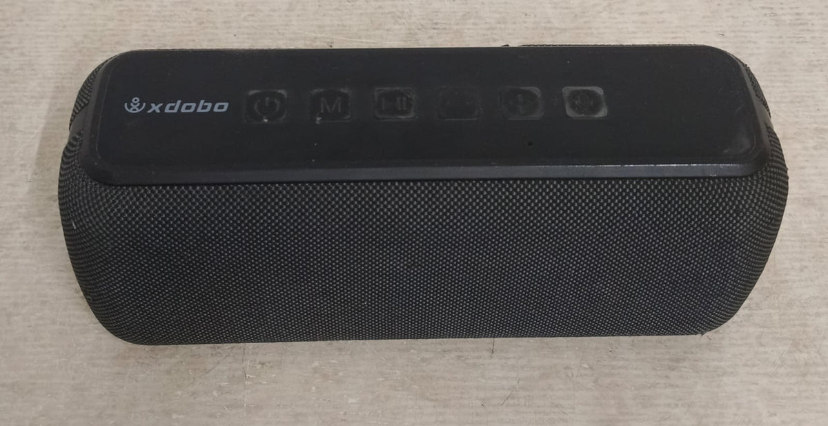 Bocina recargable XDOBO x8, usado