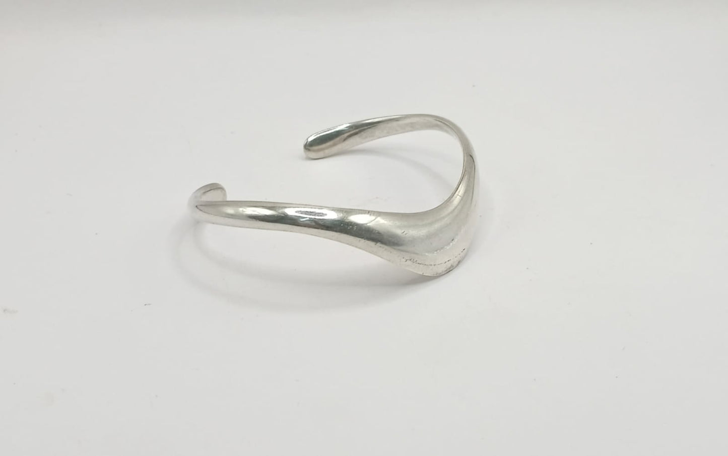 Pulsera en v PLATA 925 peso 22.7gr, usado