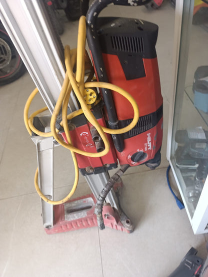 Perforadora HILTI dd200, usado