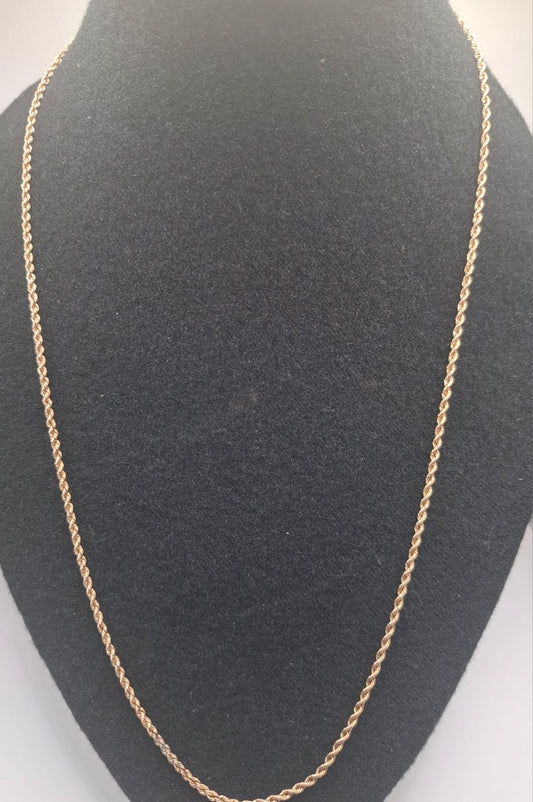 Collar torzal ORO 10k peso 2.9gr, usado