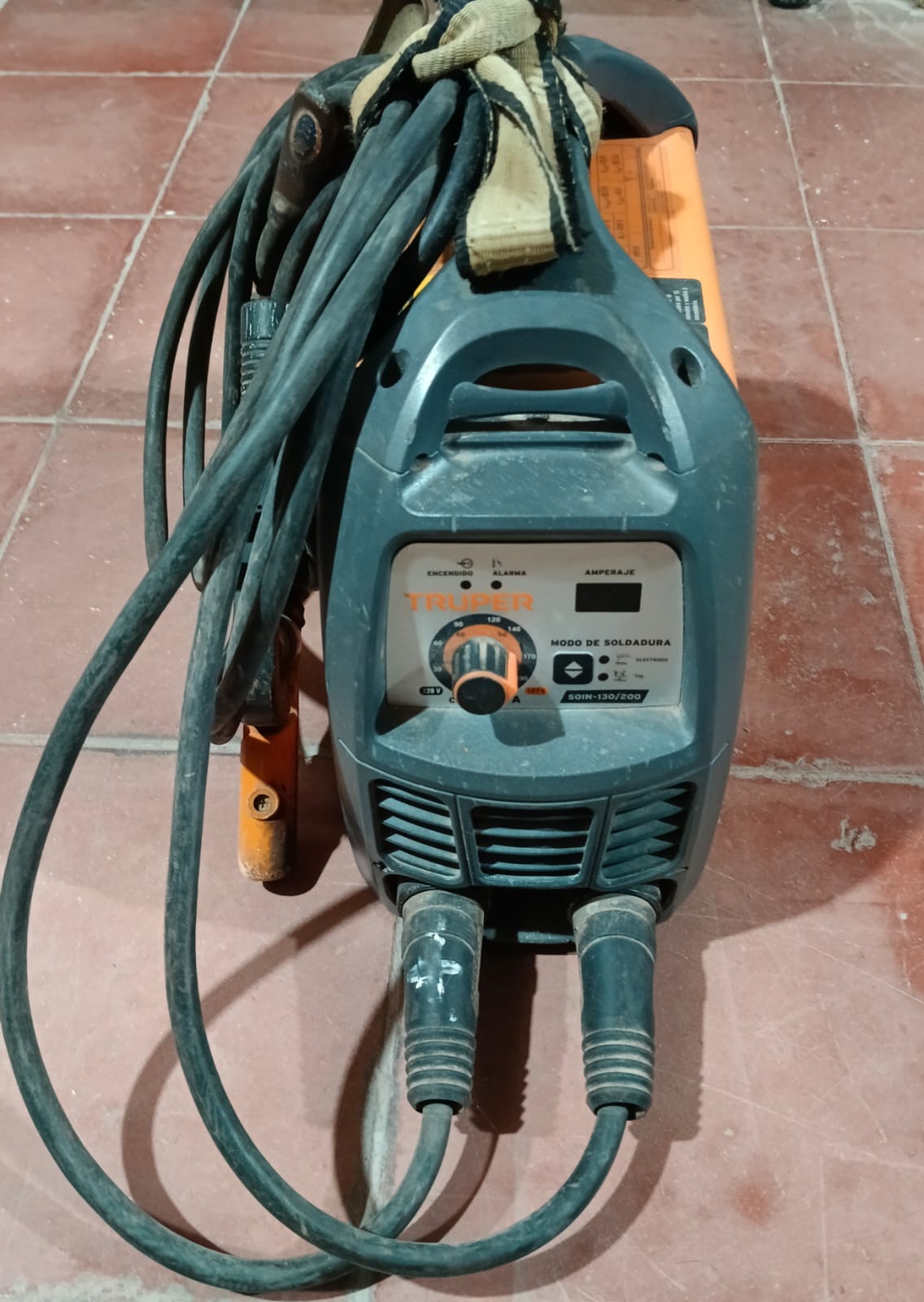 Soldadora TRUPER soin-130 y 200, usado