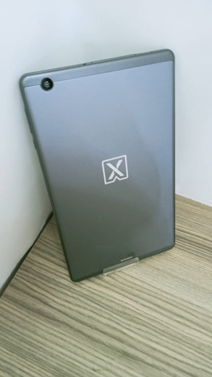 Tableta Lanix 32 gb 2 ram ( usada)