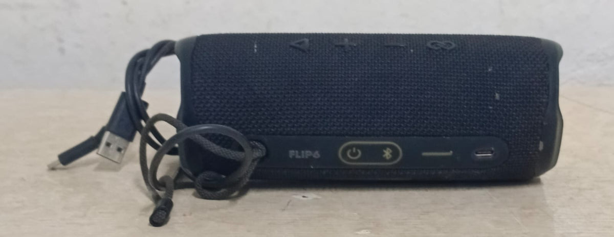 Bocina recargable JBL flip 6, usado