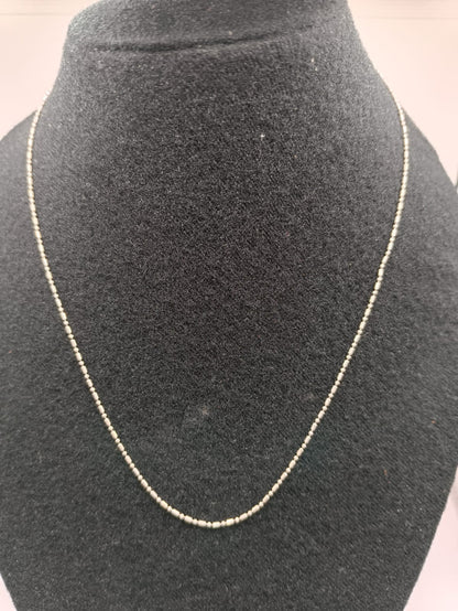 Collar punto y coma PLATA 925 peso 2.4gr 42cm, usado