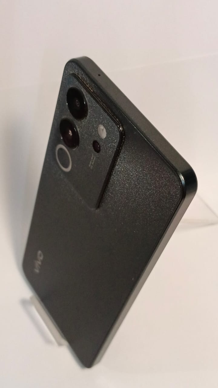 Celular vivo V30 Lite 5G / 256 GB / 12 GB RAM usado 💥💎