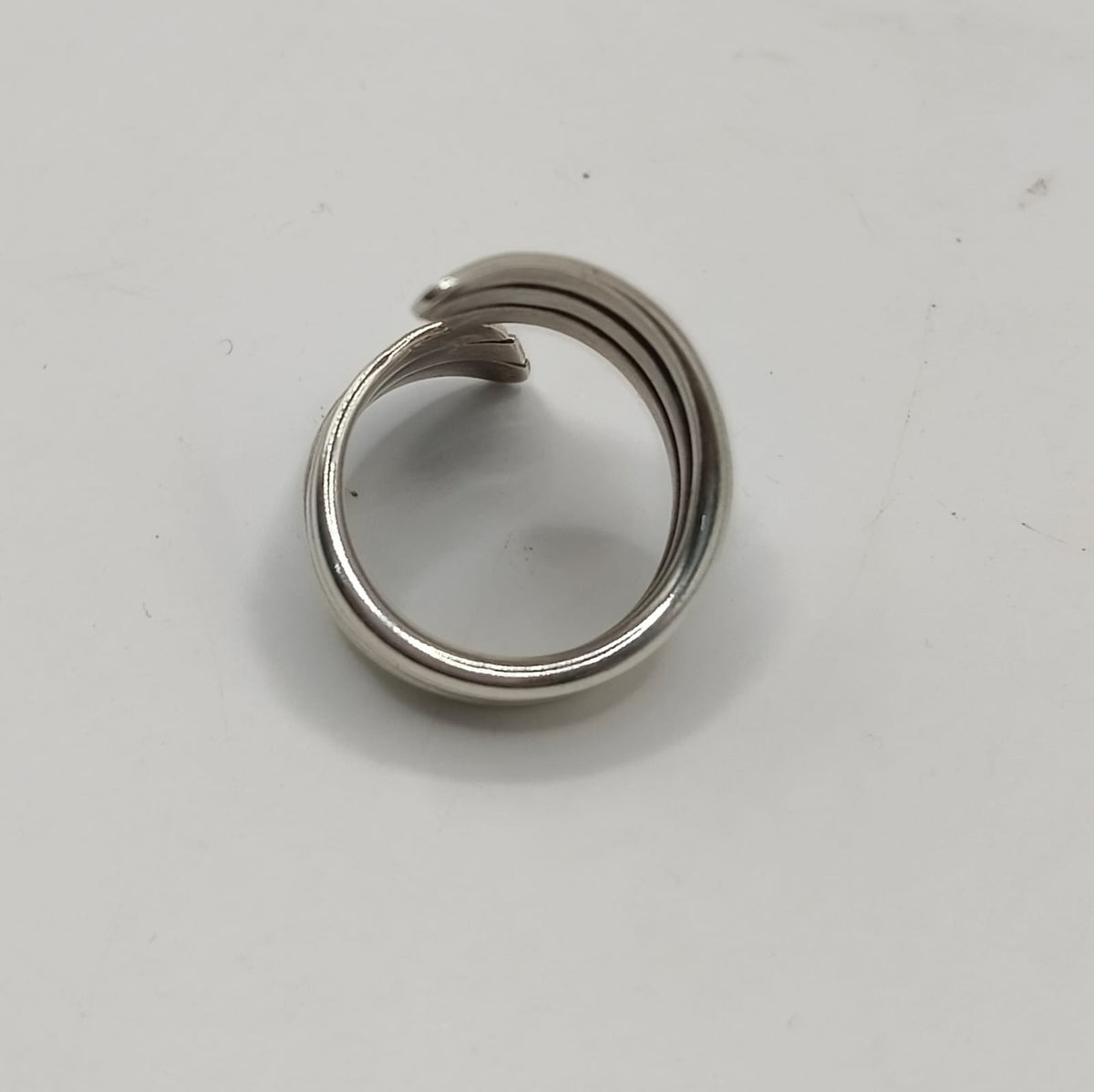 Anillo tipo alas PLATA925  peso 8.4gr