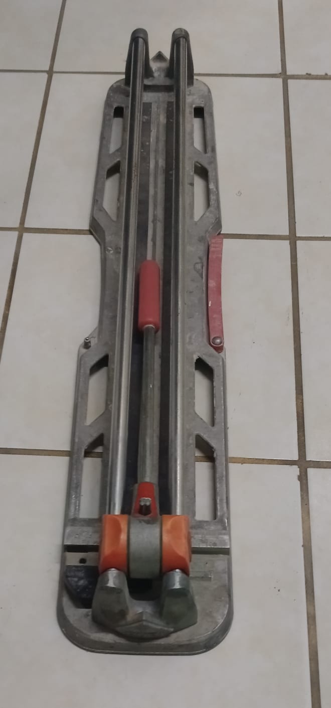 Cortadora de piso RUBI 40cm, usado