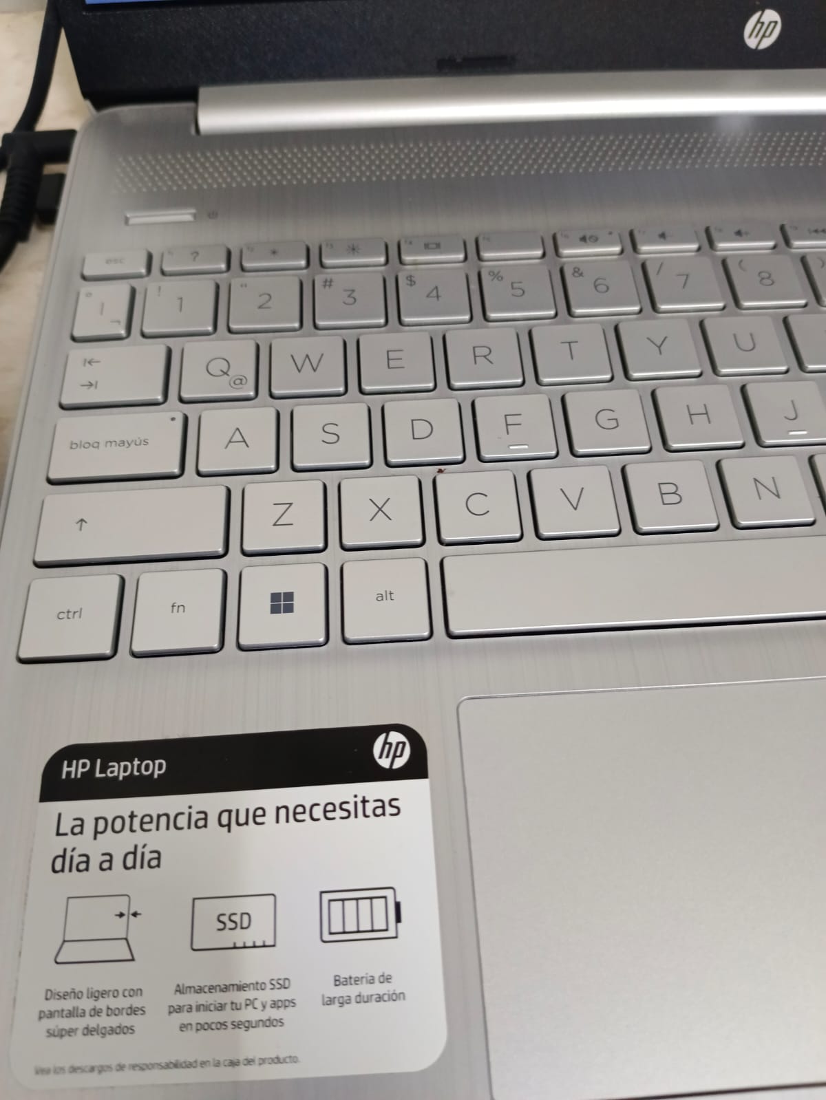 Laptop hp 256gb ssd 8ram amd athlon silver, usado