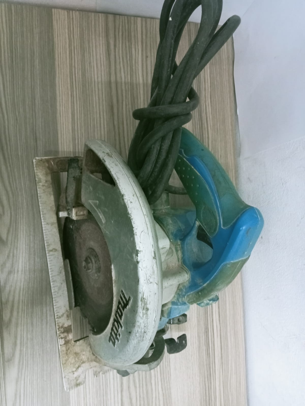 Sierra Circular Makita 5007N (usado)