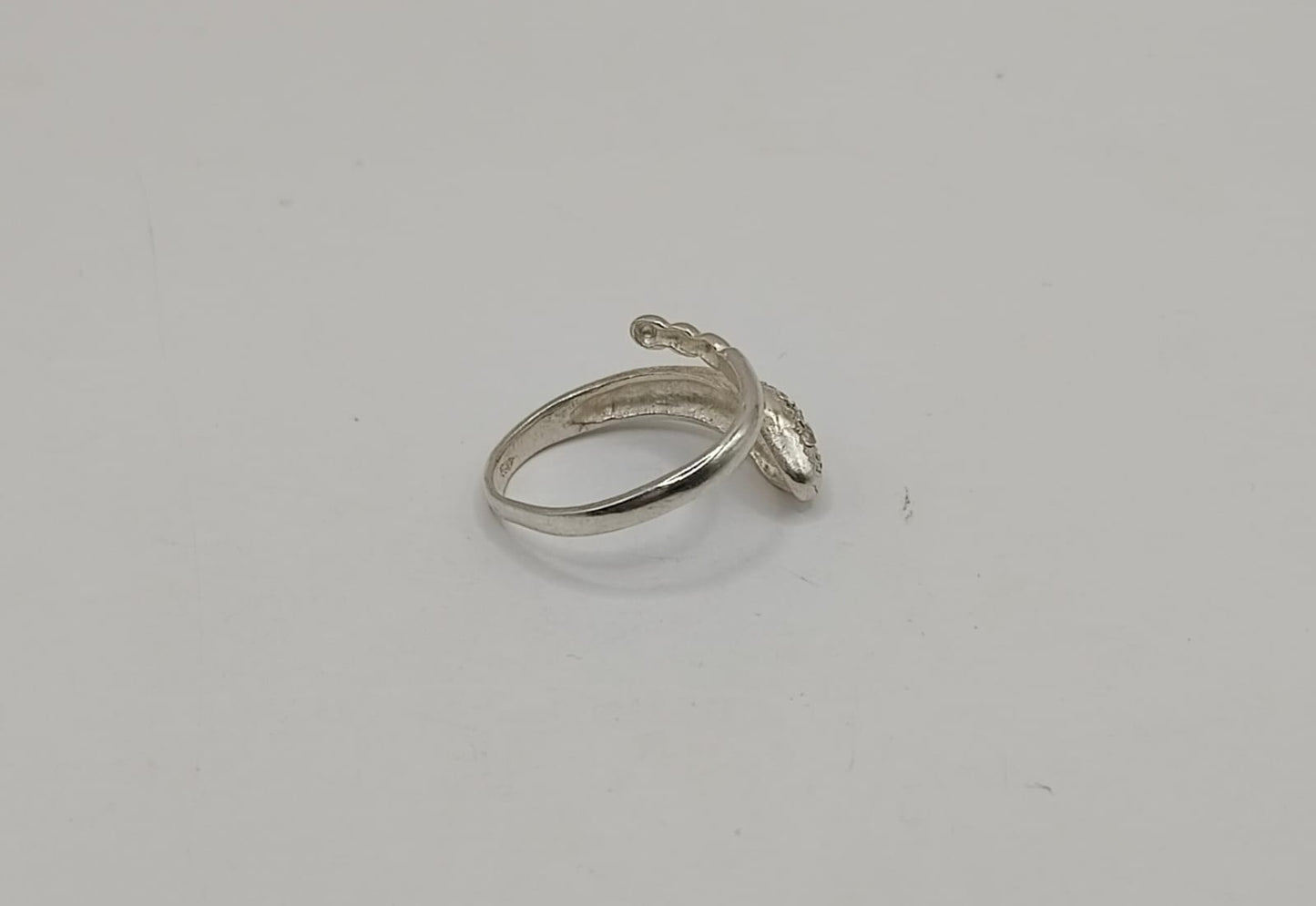 Anillo vibora PLATA 925 peso 3.1gr, usado