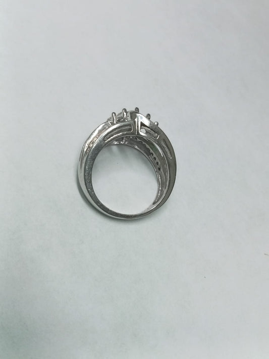✨ Anillo de Oro Blanco 14K con Piedras – Talla 7 ✨