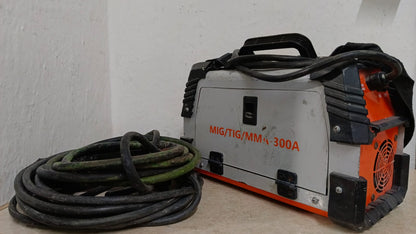 SOLDADORA INVERTER, MIG-TIG CON CABLES