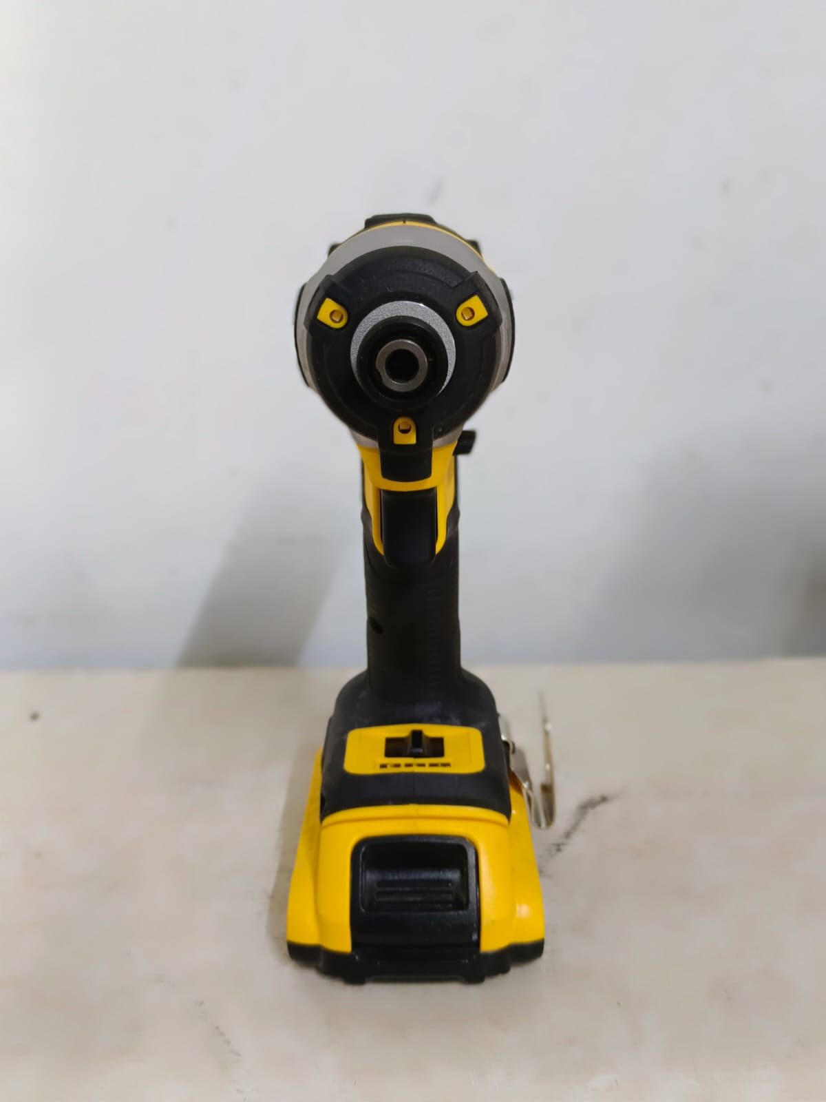 Kit de Taladros DEWALT con bateria y cargador, usado