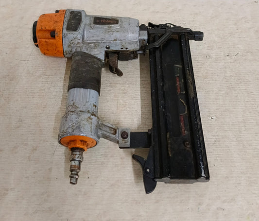 Pistola neumatica TRUPER, usado